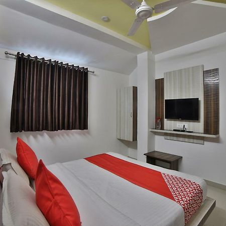 Hotel Sunstay Ахмедабад Екстер'єр фото